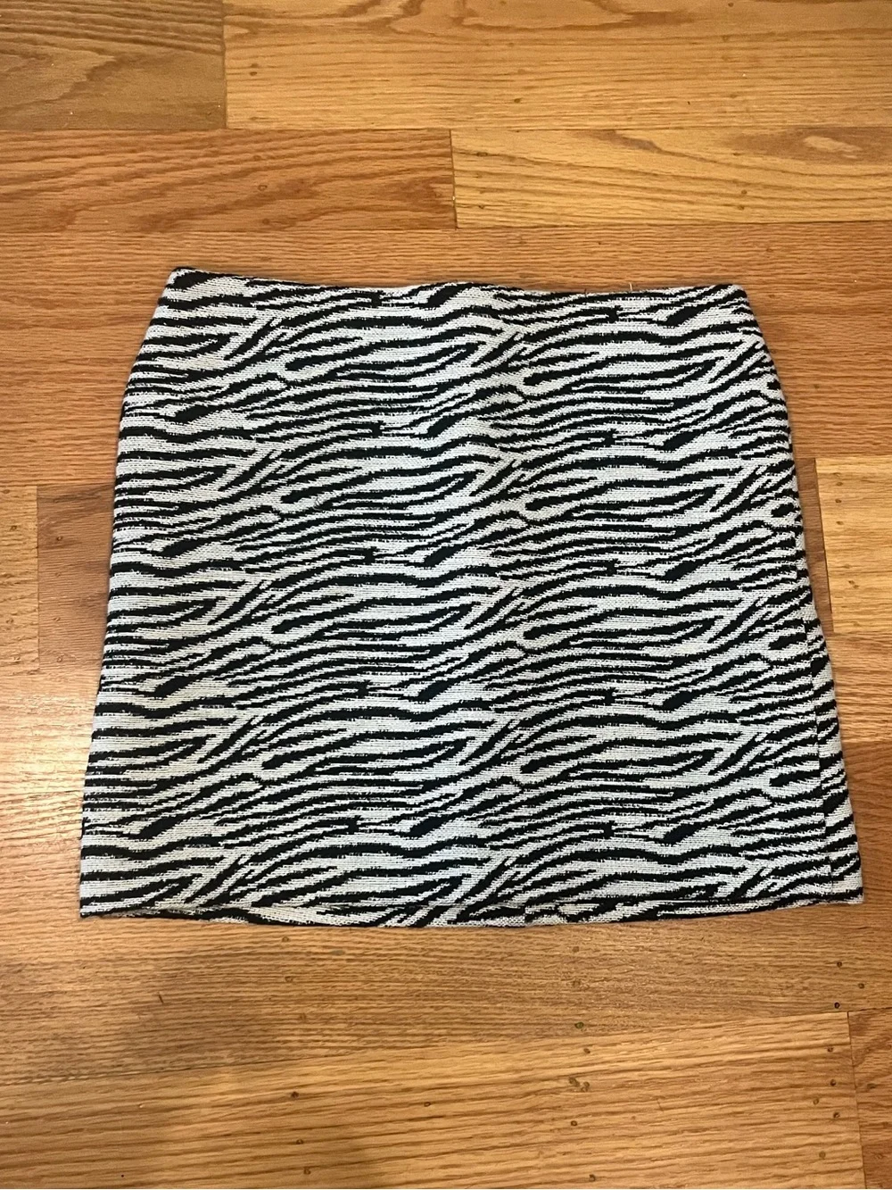 Karen Millen Black White Zebra Jacquard Mini Skirt Size 8